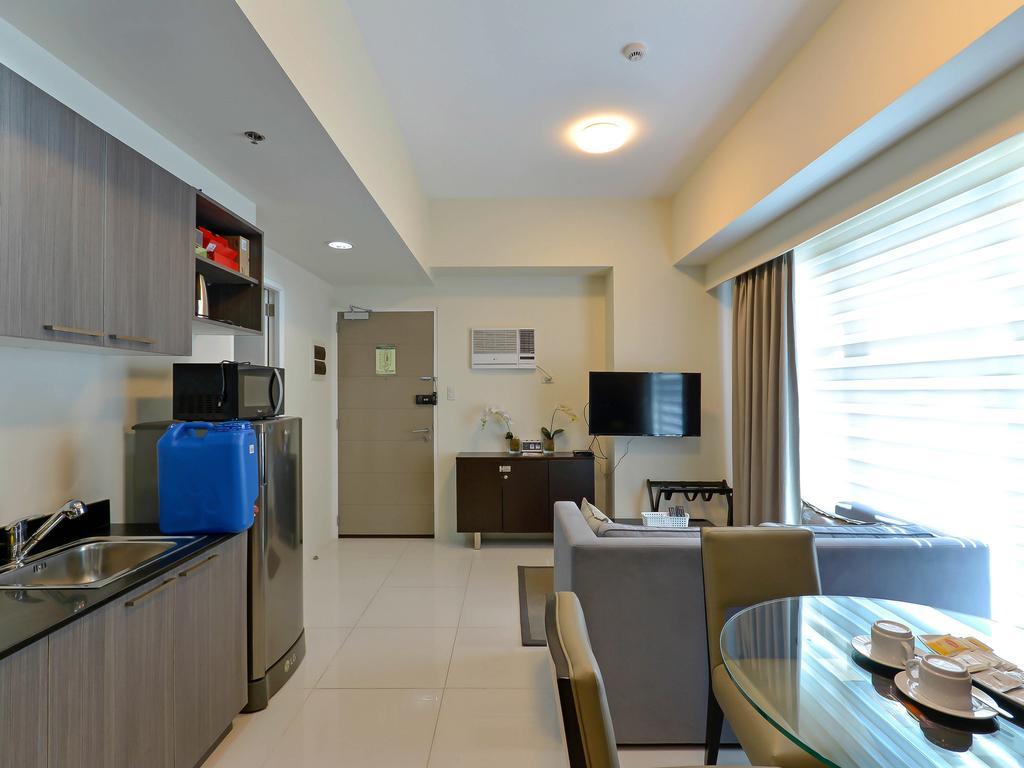 Currency Serviced Suites Manila Eksteriør bilde