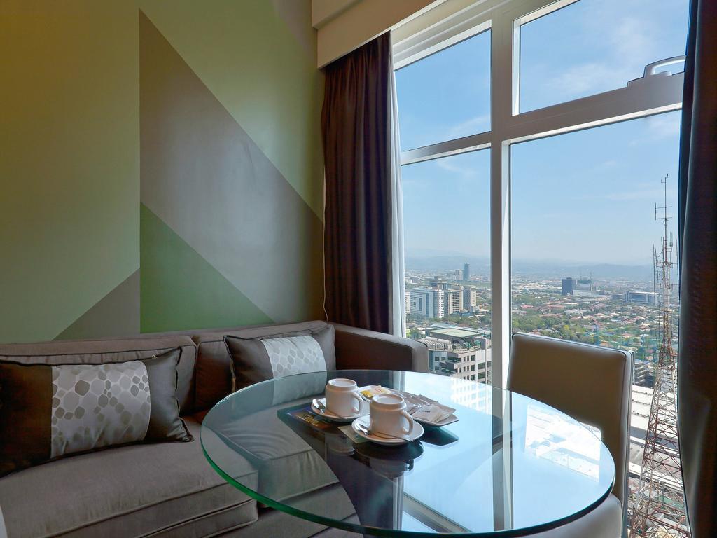 Currency Serviced Suites Manila Eksteriør bilde