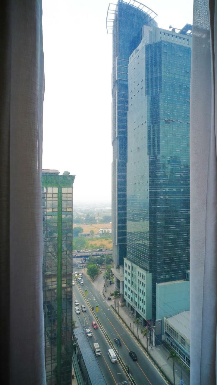 Currency Serviced Suites Manila Eksteriør bilde
