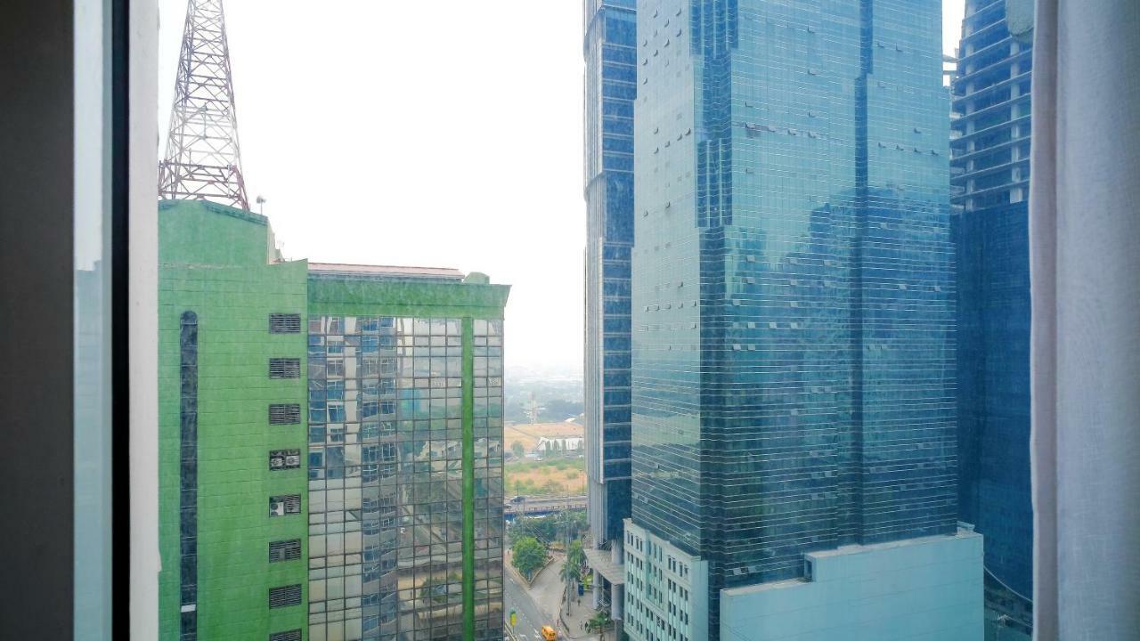 Currency Serviced Suites Manila Eksteriør bilde